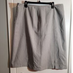 Evan Picone Gray Chevron A-Line Skirt Size 10 Modest Career Church Classic
